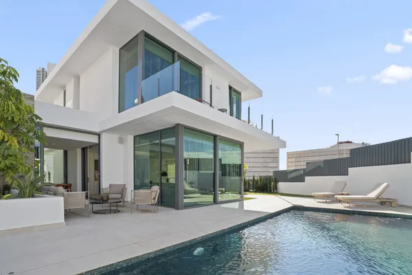 3 Bedroom Villa For Sale In Benidorm in Benidorm